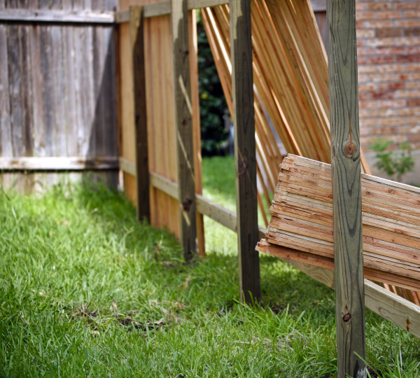 condo association has ruling to make on fence 111314 resized 600